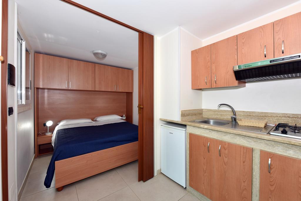 ホテルCamping La Vecchia Torre ガリポリ エクステリア 写真